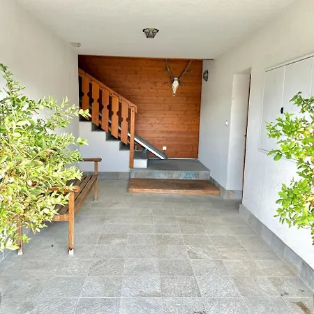 Апартаменты 3br - Mountain View, Balcony And Parking *
